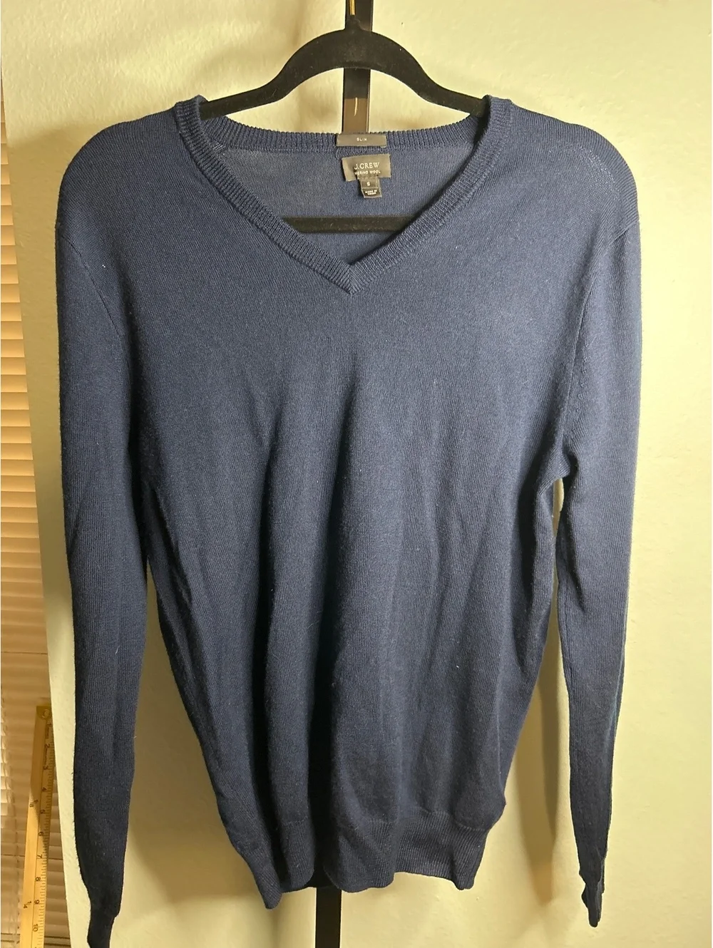 J.Crew Slim Fit Merino Wool V-Neck Sweater in Navy Blue, Size S